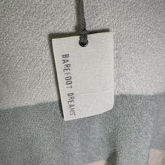 Barefoot Dreams CozyChic Ultra Lite Ocean‎ Breeze Poncho Stripe OS Plus Soft - Picture 5 of 7